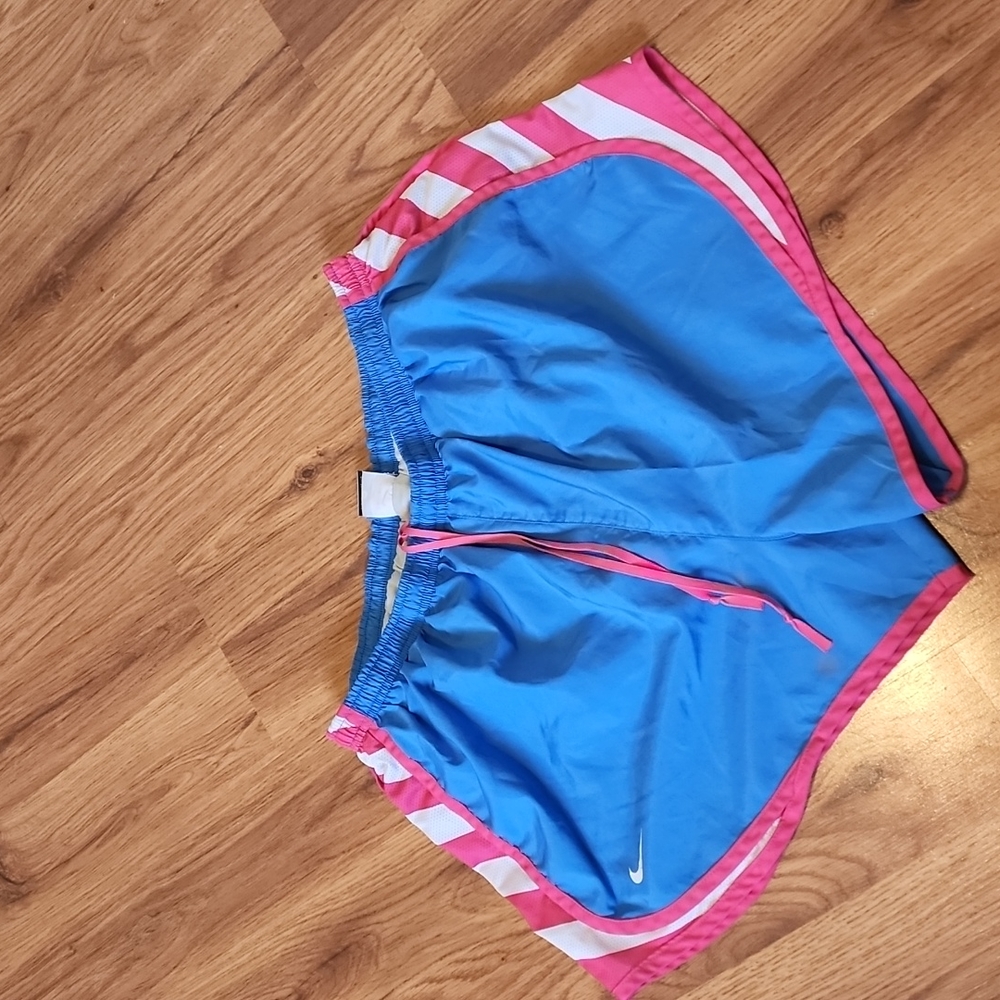 nike shorts